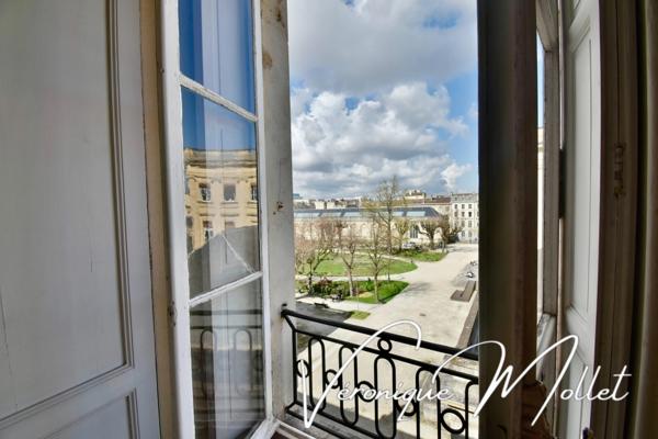 BORDEAUX HÔTEL DE VILLE - AU CALME SANS VIS À VIS !