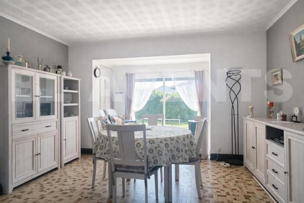 Rare sur le secteur – Maison de ville avec jardin et garage en plein cœur de Saint-Pierre-sur-Dives