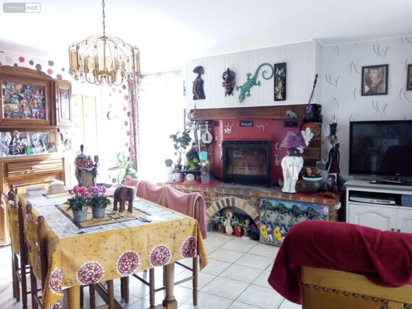 Maison à vendre à Villaines-la-Juhel en Mayenne (53700), ref : 1313