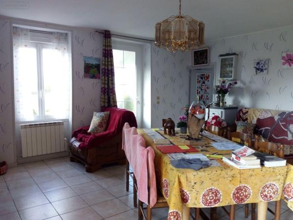 Maison à vendre à Villaines-la-Juhel en Mayenne (53700), ref : 1313