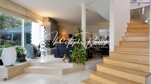 Maison d’architecte avec piscine, jacuzzi et jardin paysager, dans un quartier recherché de l’est de TOULOUSE (31500)