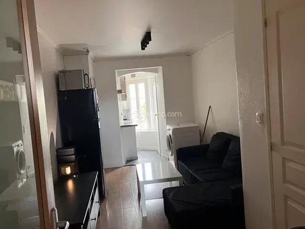 Vente                                                      Appartement
                        
                     1 pièces                      25 m2                     à Rennes