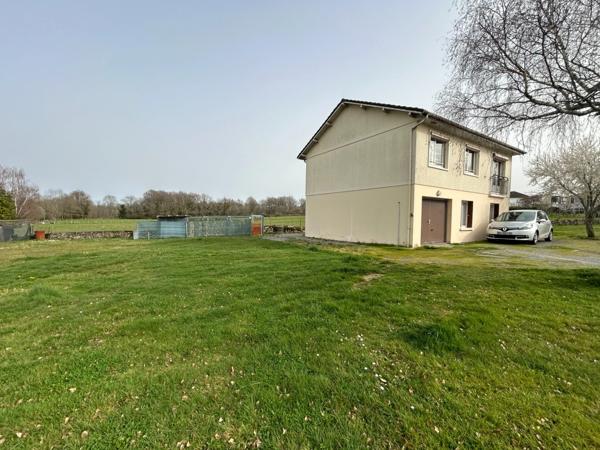 Maison à vendre 4 pièces CHATEAUPONSAC (87)