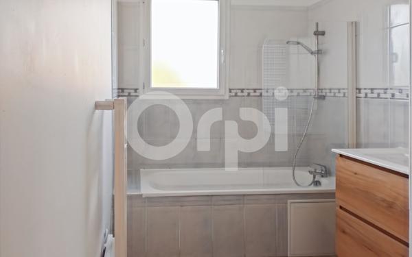 Appartement à vendre    3 pièces • 57 m2 Le Plessis-Belleville