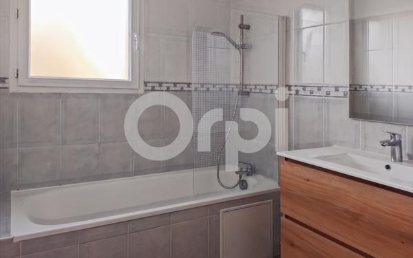 Appartement à vendre    3 pièces • 57 m2 Le Plessis-Belleville