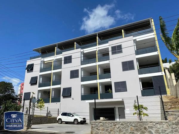 Appartement à louer 1 pièce 27.7m² Saint-Denis (97490)