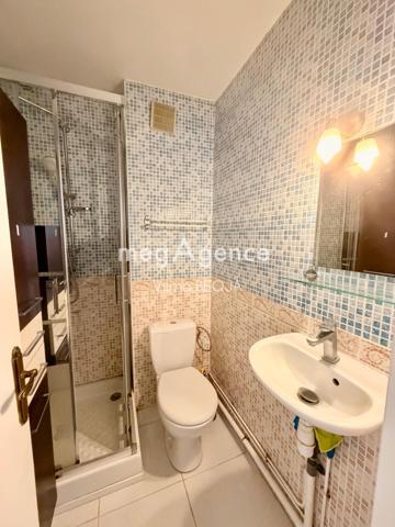 Maison à PARON, 89100 - 7 pièces 121m²