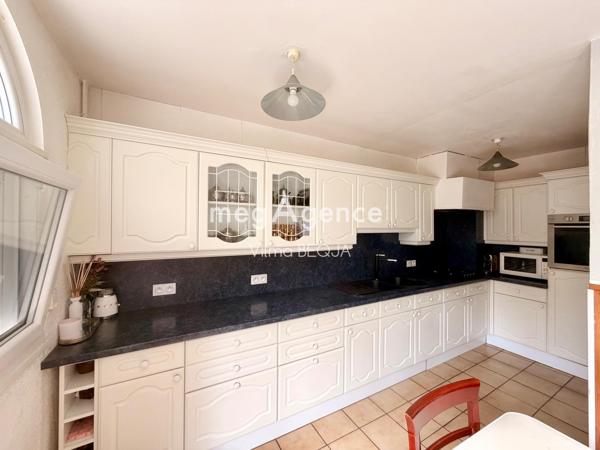 Maison à PARON, 89100 - 7 pièces 121m²