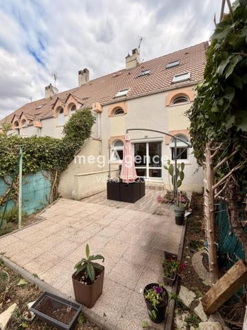 Maison à PARON, 89100 - 7 pièces 121m²