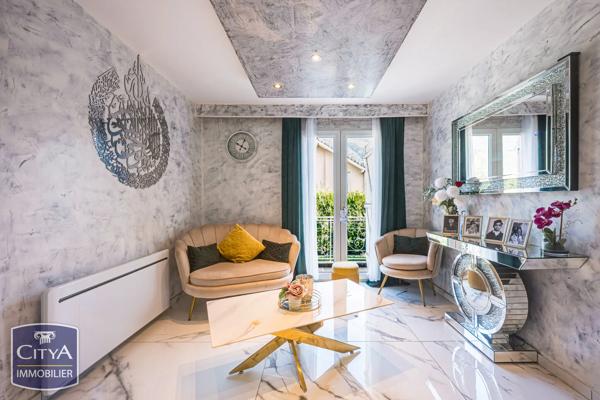 Maison à vendre 5 pièces 218.9m² Gilly-sur-Isère (73200)