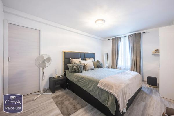 Maison à vendre 5 pièces 218.9m² Gilly-sur-Isère (73200)