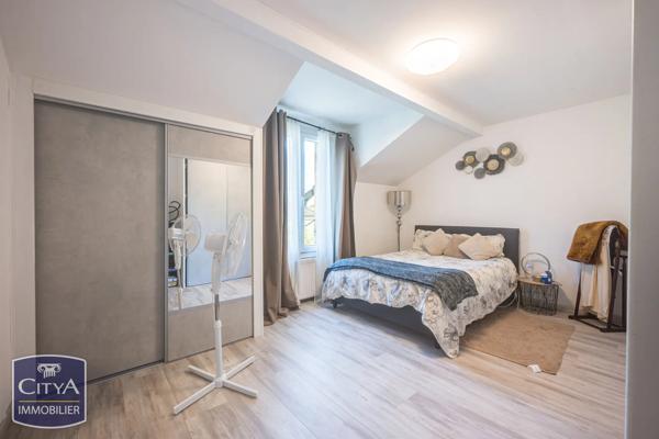 Maison à vendre 5 pièces 218.9m² Gilly-sur-Isère (73200)