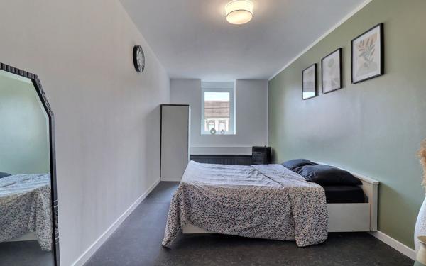 Appartement à vendre    2 pièces • 210 m2 Ham-sous-Varsberg