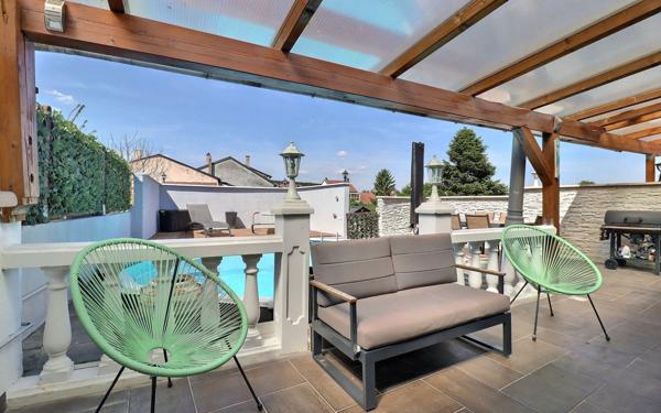 Appartement à vendre    2 pièces • 210 m2 Ham-sous-Varsberg