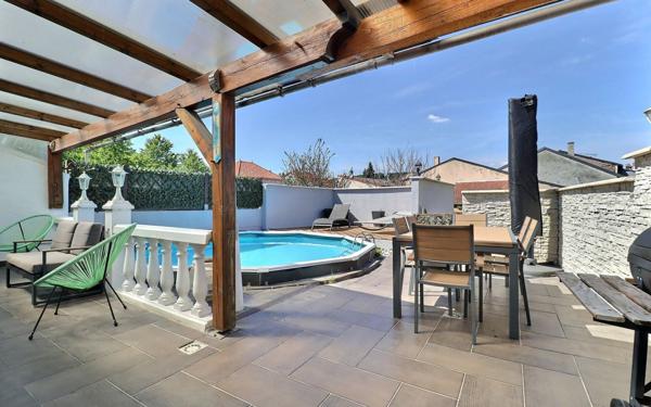 Appartement à vendre    2 pièces • 210 m2 Ham-sous-Varsberg