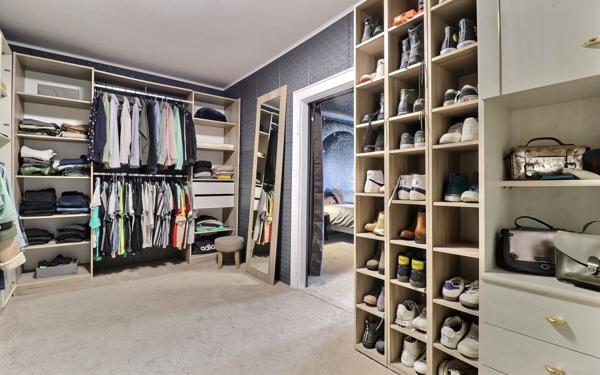 Appartement à vendre    2 pièces • 210 m2 Ham-sous-Varsberg