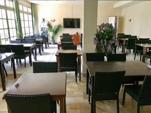 FLEURANCE (32) - Hotel-Restaurant murs et fonds avec logement de fonction