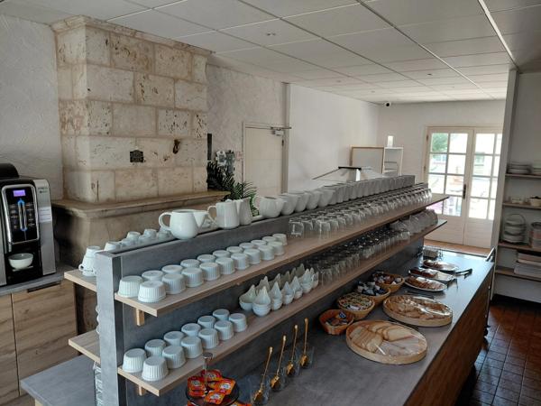 FLEURANCE (32) - Hotel-Restaurant murs et fonds avec logement de fonction