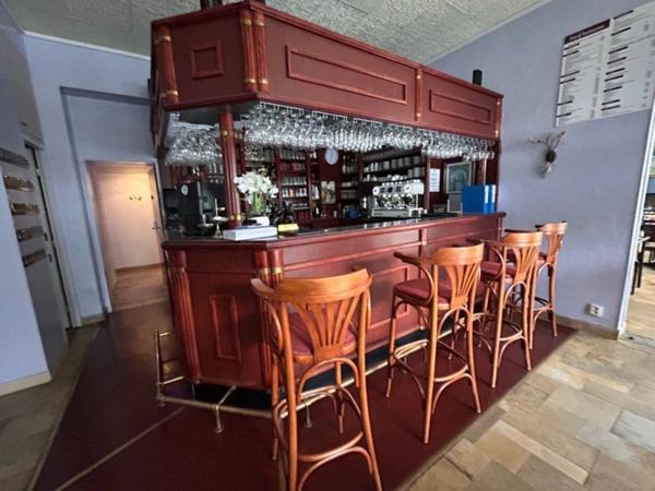 FLEURANCE (32) - Hotel-Restaurant murs et fonds avec logement de fonction