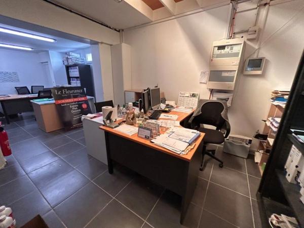 FLEURANCE (32) - Hotel-Restaurant murs et fonds avec logement de fonction