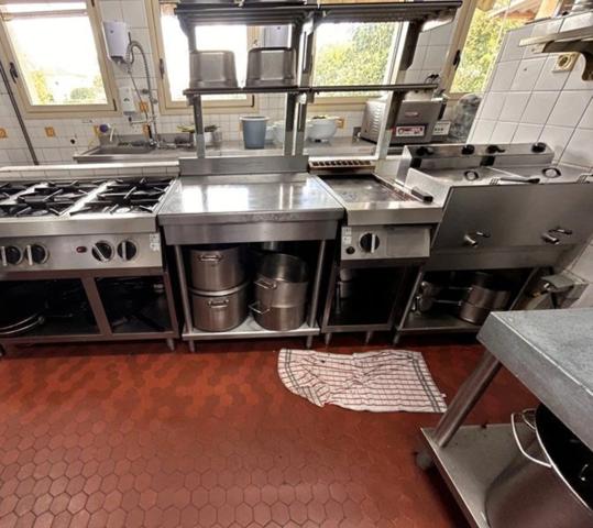 FLEURANCE (32) - Hotel-Restaurant murs et fonds avec logement de fonction