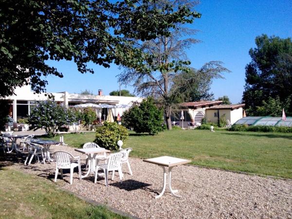 FLEURANCE (32) - Hotel-Restaurant murs et fonds avec logement de fonction