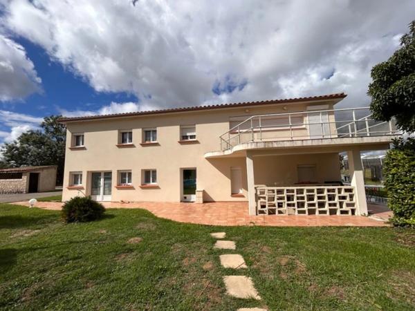 FLEURANCE (32) - Hotel-Restaurant murs et fonds avec logement de fonction