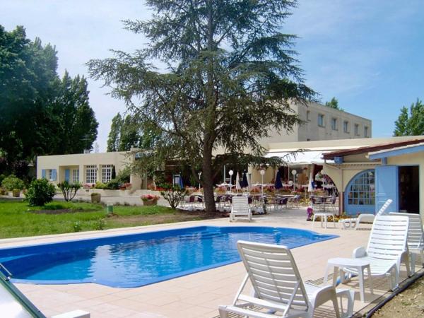 FLEURANCE (32) - Hotel-Restaurant murs et fonds avec logement de fonction