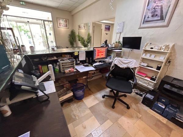 FLEURANCE (32) - Hotel-Restaurant murs et fonds avec logement de fonction