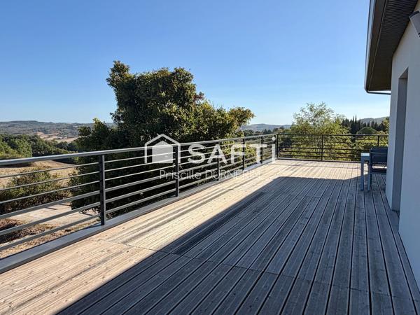 Maison de plain-pied - Vue - Terrain - Garage