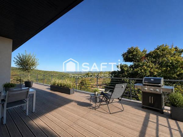 Maison de plain-pied - Vue - Terrain - Garage