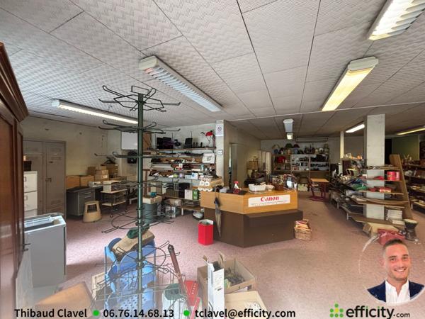 Immeuble 7 pièces - 300 m²