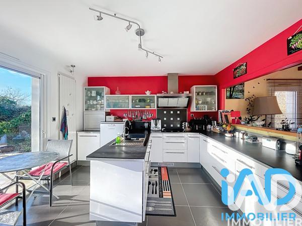 Maison à vendre 7 pièces 224 m² Coulonges-sur-l'Autize
