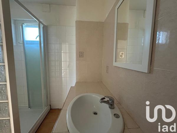 Maison 5 pièces de 192 m² à Durban-Corbières (11360)