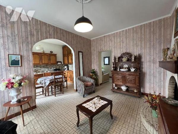 A VENDRE - SAINT ANDRE DES EAUX - LE BAS MARLAND - MAISON FACADE EN PIERRES A RESTAURER AVEC GR...