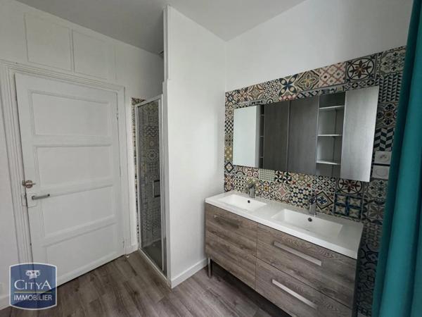 Appartement à louer 2 pièces 55.92m² Brest (29200)