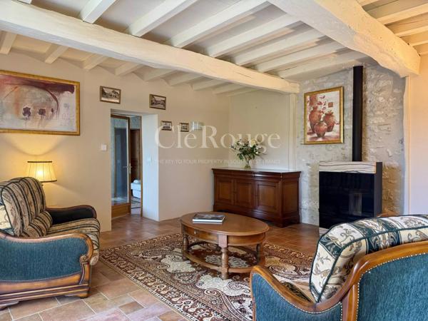 A proximité d'Eymet - Propriété de charme avec maison d'amis, grand garage, piscine et vue panoramique