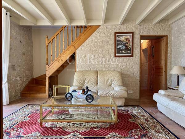 A proximité d'Eymet - Propriété de charme avec maison d'amis, grand garage, piscine et vue panoramique