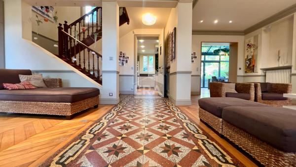 MAISON D'EXCEPTION DE 1890 À ATHIS-MONS, 167 M² HABITABLES SUR PARC ARBORÉ