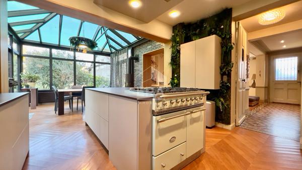 MAISON D'EXCEPTION DE 1890 À ATHIS-MONS, 167 M² HABITABLES SUR PARC ARBORÉ