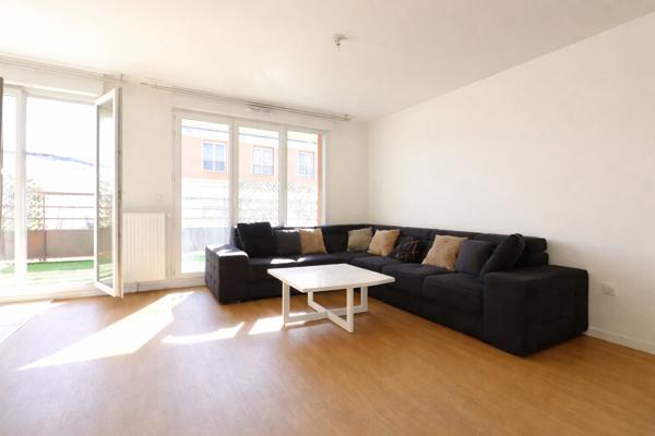 Appartement 3 pieces + terrasse + parking