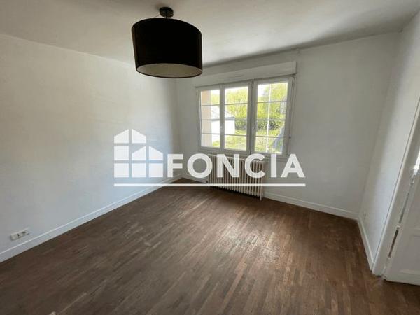 Location Maison 3 pièces 61.4 m² - 51 BIS RUE HENRI VENIARD Flers 61100