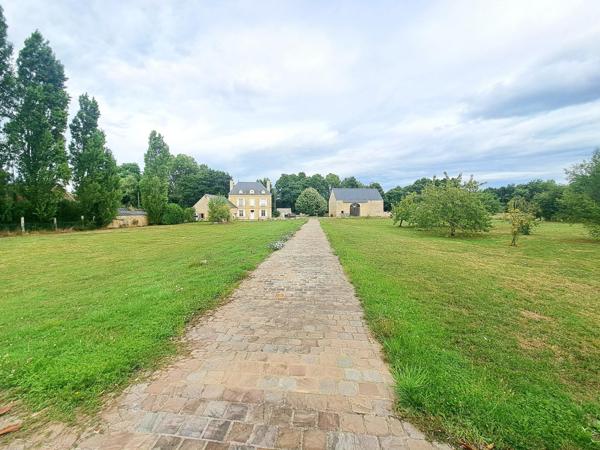 Maison à Sées, 61500 - 10 pièces 265m²
