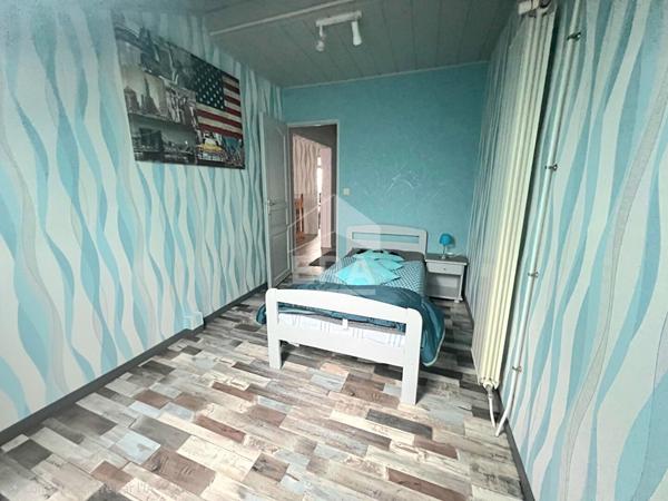 ? EXCLU ? Maison individuelle semi plain-pied 128 m² ? 2 garages dont camping-car