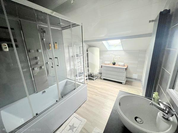 ? EXCLU ? Maison individuelle semi plain-pied 128 m² ? 2 garages dont camping-car