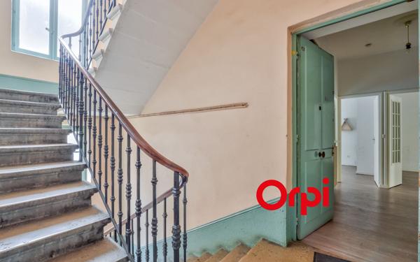 Appartement à vendre    3 pièces • 71 m2 Oullins