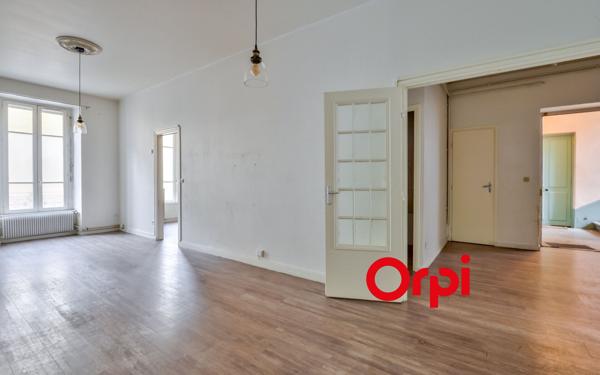 Appartement à vendre    3 pièces • 71 m2 Oullins