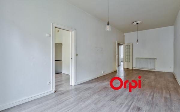 Appartement à vendre    3 pièces • 71 m2 Oullins