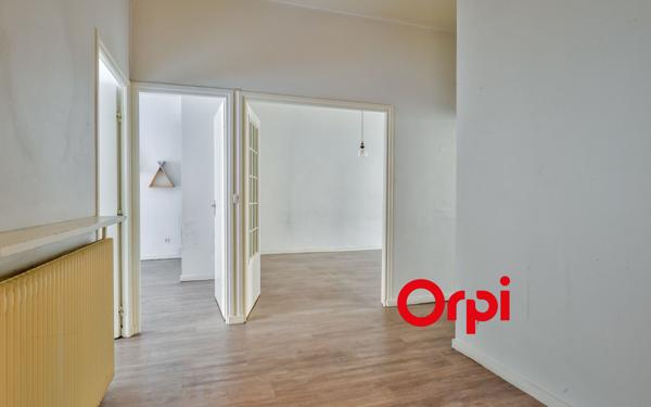 Appartement à vendre    3 pièces • 71 m2 Oullins