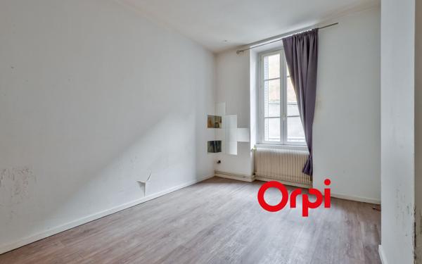Appartement à vendre    3 pièces • 71 m2 Oullins